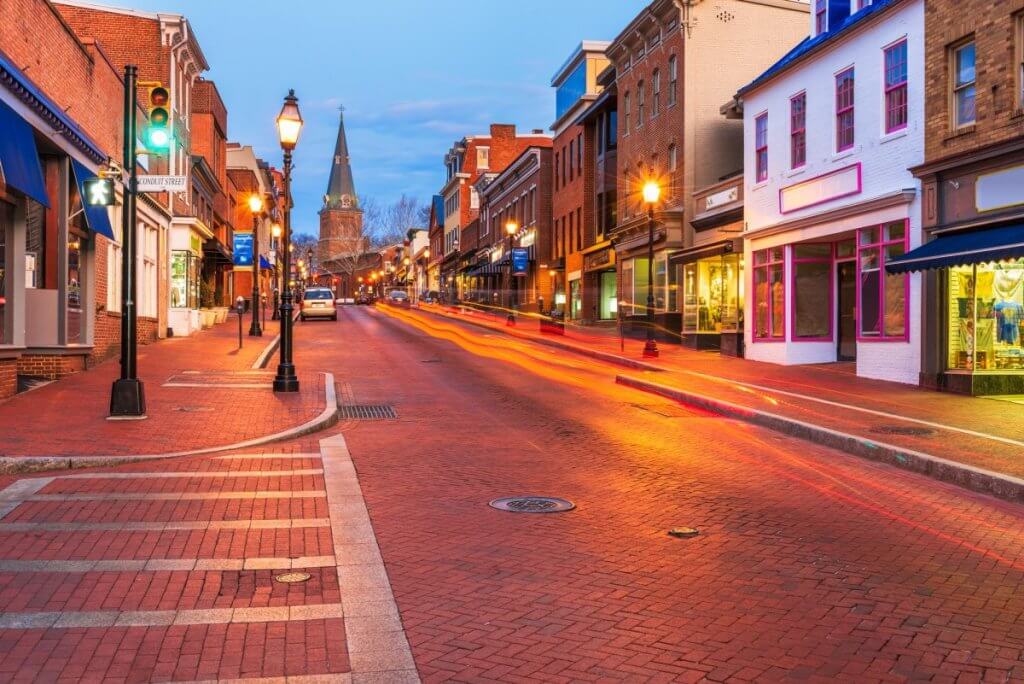 annapolis-marlyand-usa-on-main-street-2023-11-27-04-57-43-utc