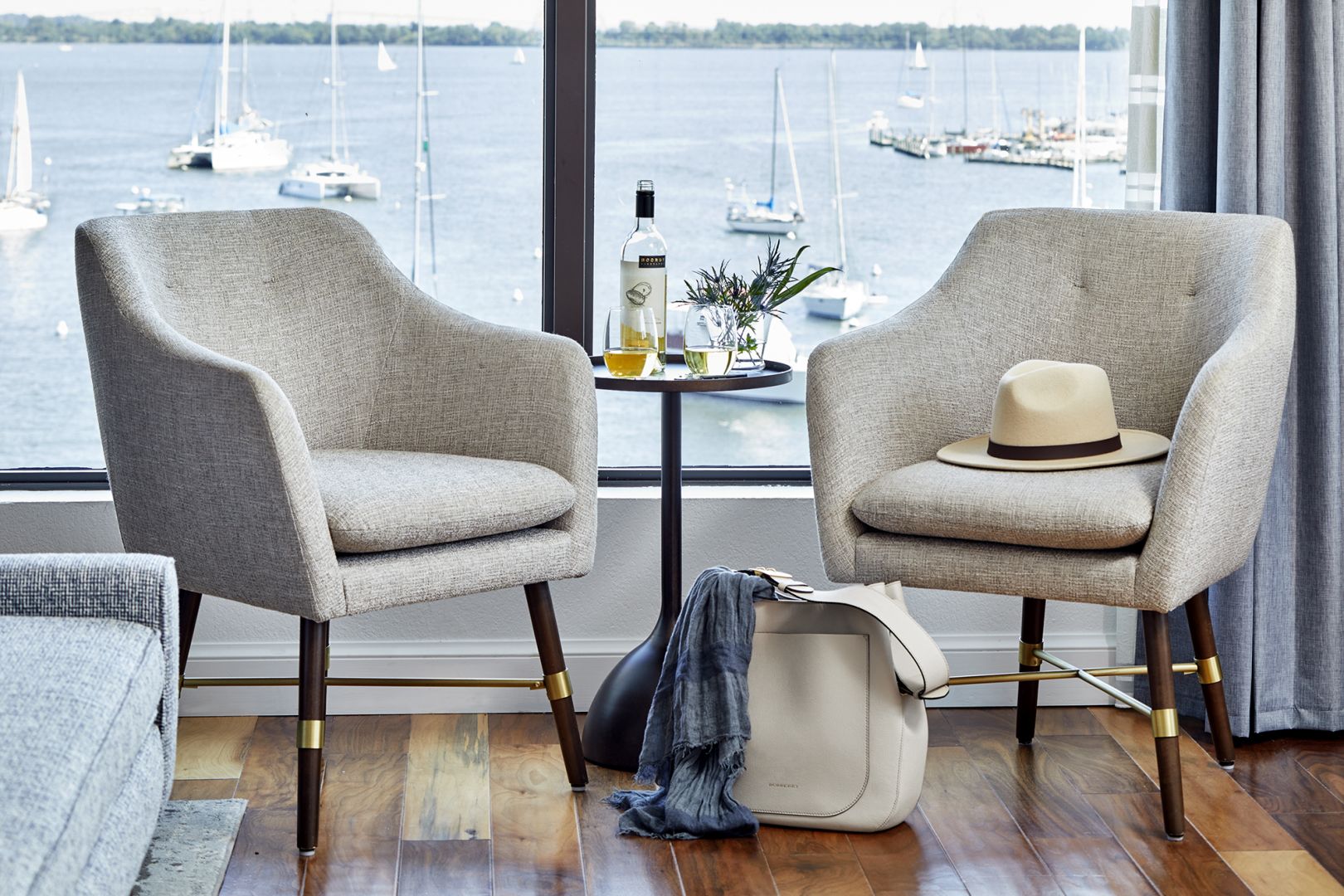 Annapolis Waterfront Hotel Guest Room Seating