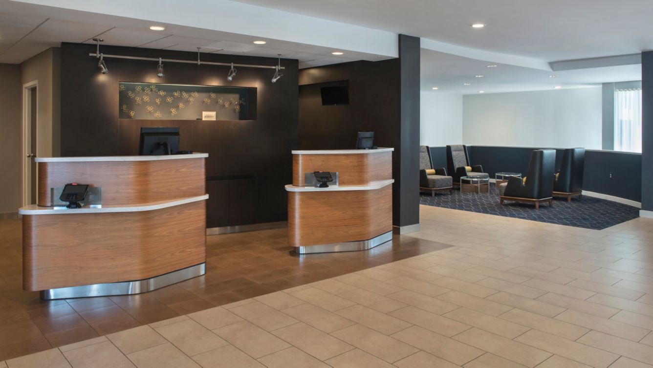Courtyard Annapolis Front Desk