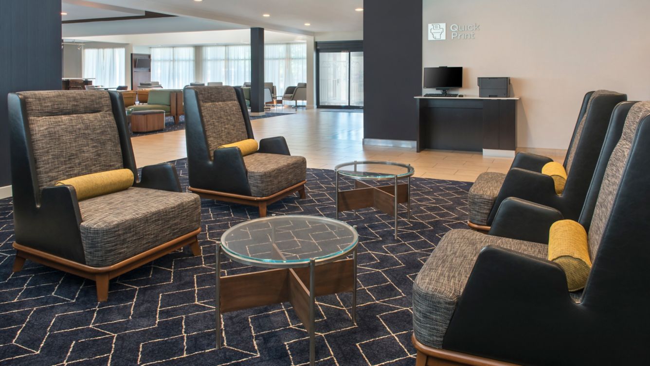 Courtyard Annapolis Lobby